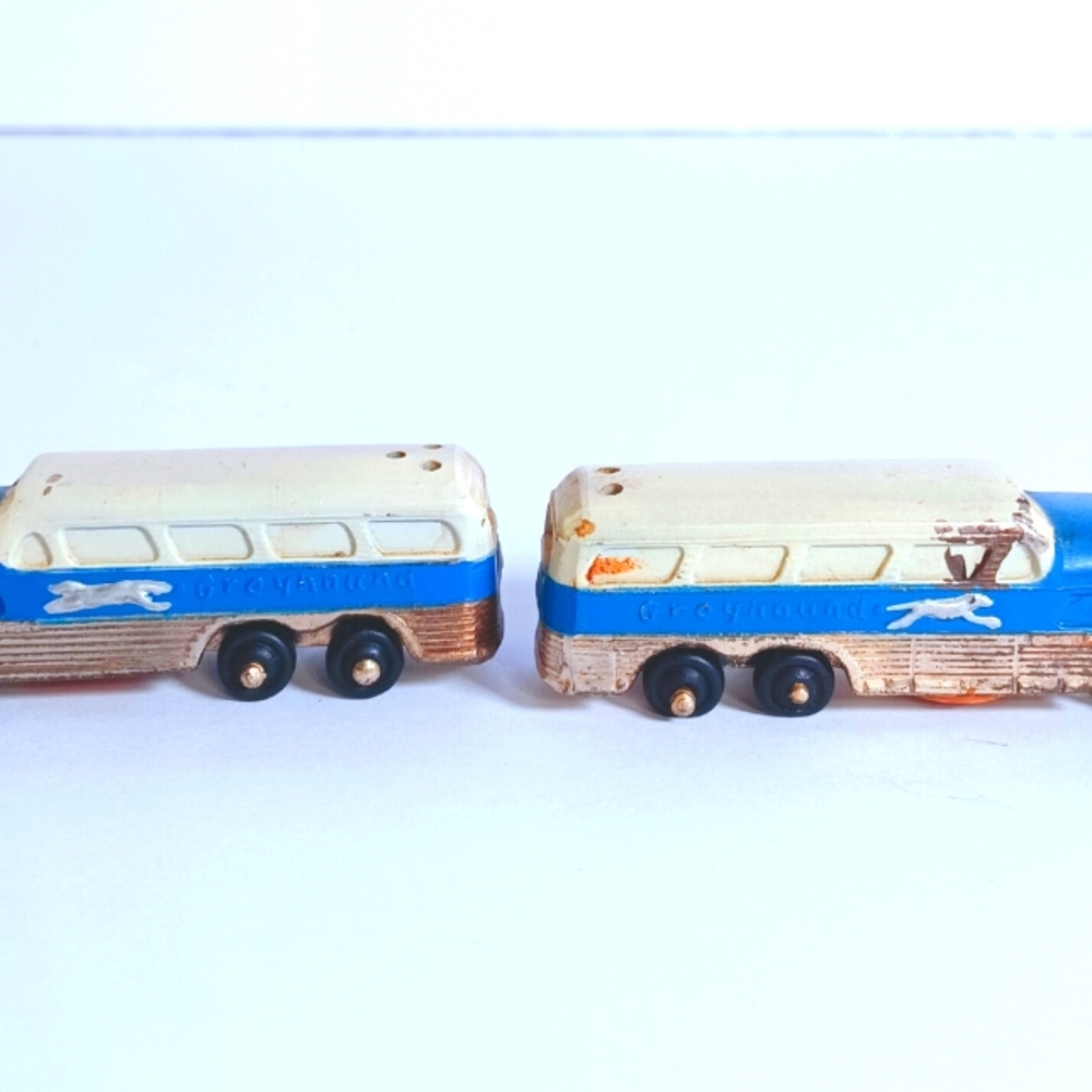 Greyhound Bus 1950's Salt & Pepper w/corks